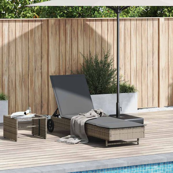 vidaXL Sólbekkur með Hjólum og Sessum Grár Pólýrattan