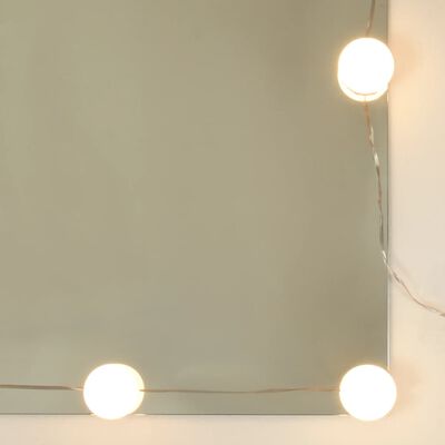 vidaXL Speglaskápur með LED ljósum Sonoma Eik 60x31,5x62 cm